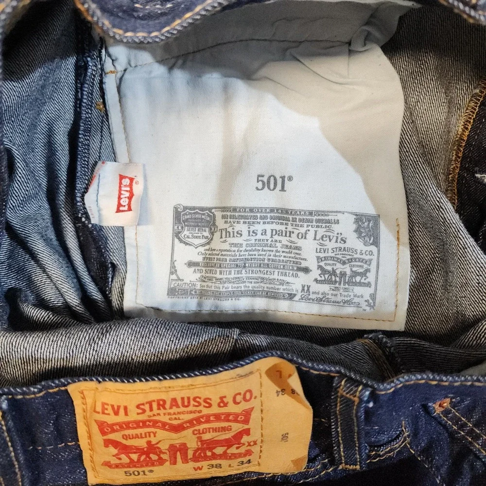 Levis measurements waist